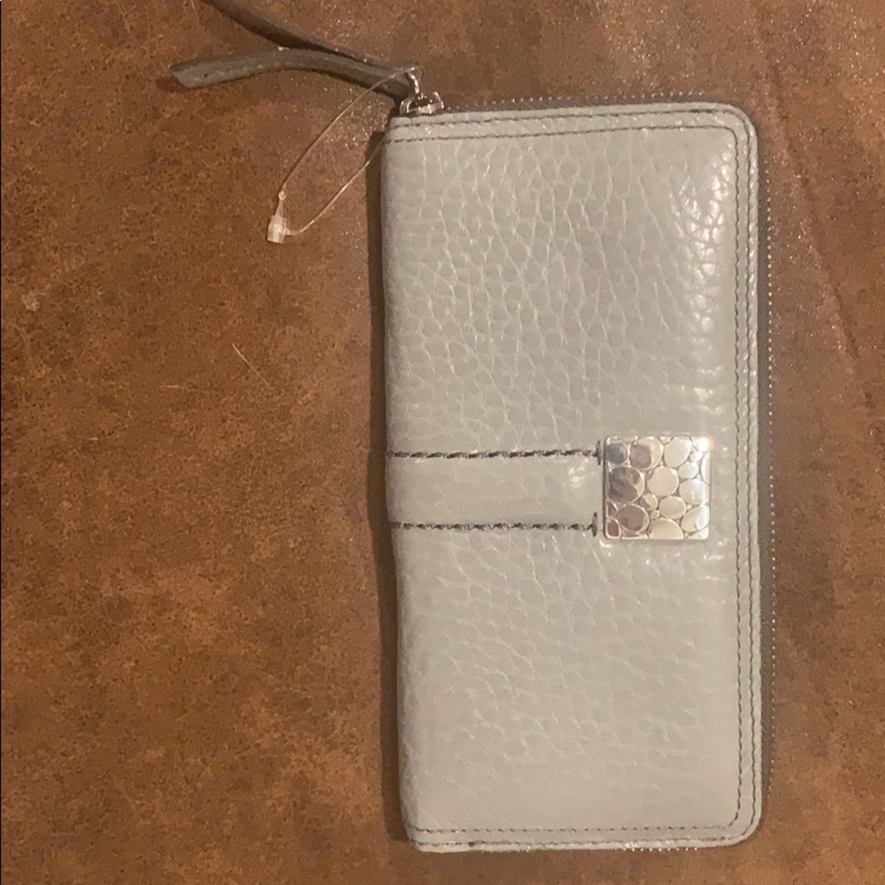 Brighton wallet